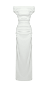MAXIKLEID MIT RUNDAUSSCHNITT UND PLISSEE IN WEISS